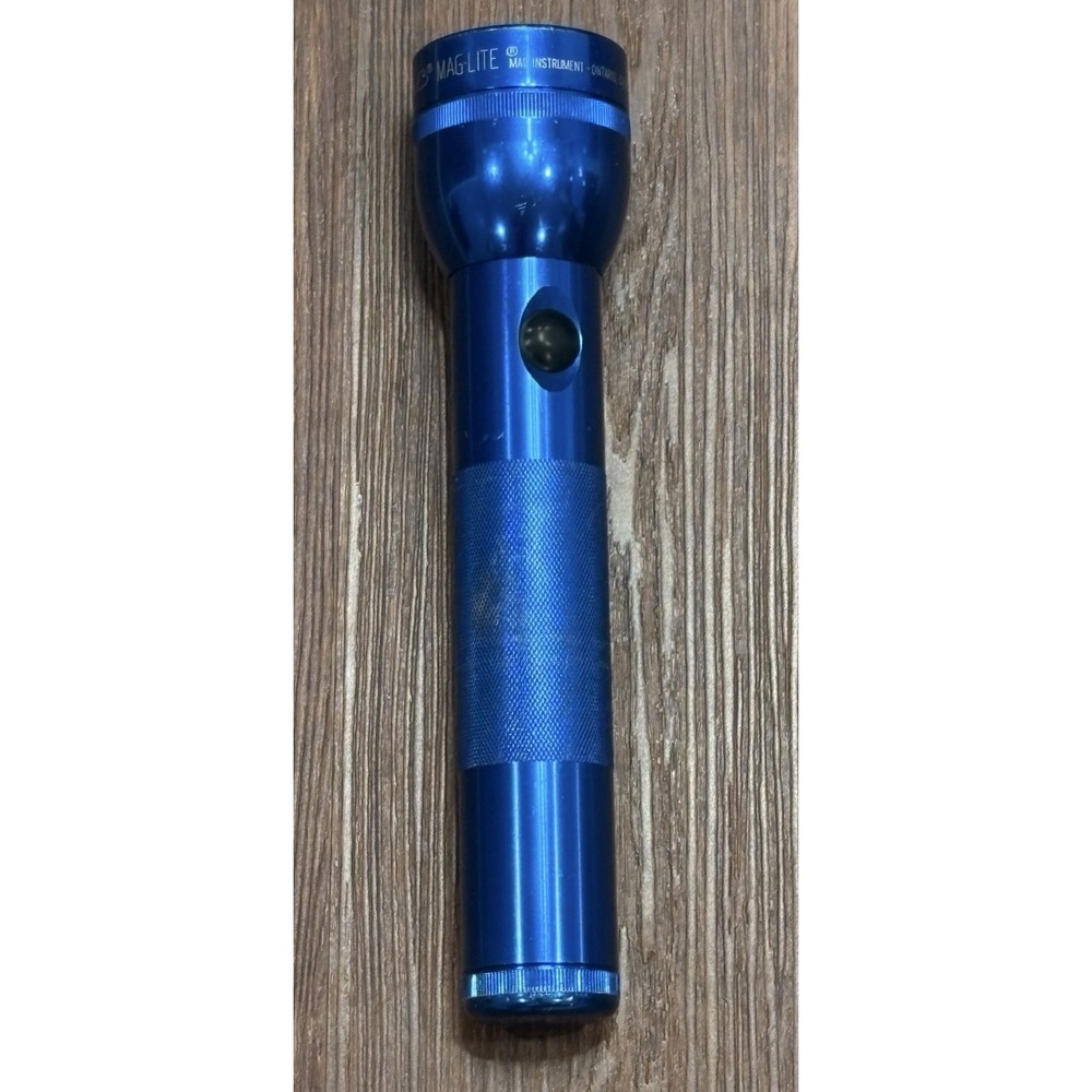 Mag-Lite 10" 2D Cell Battery Blue Flashlight Maglite,‎ Made In USA, Tested Works